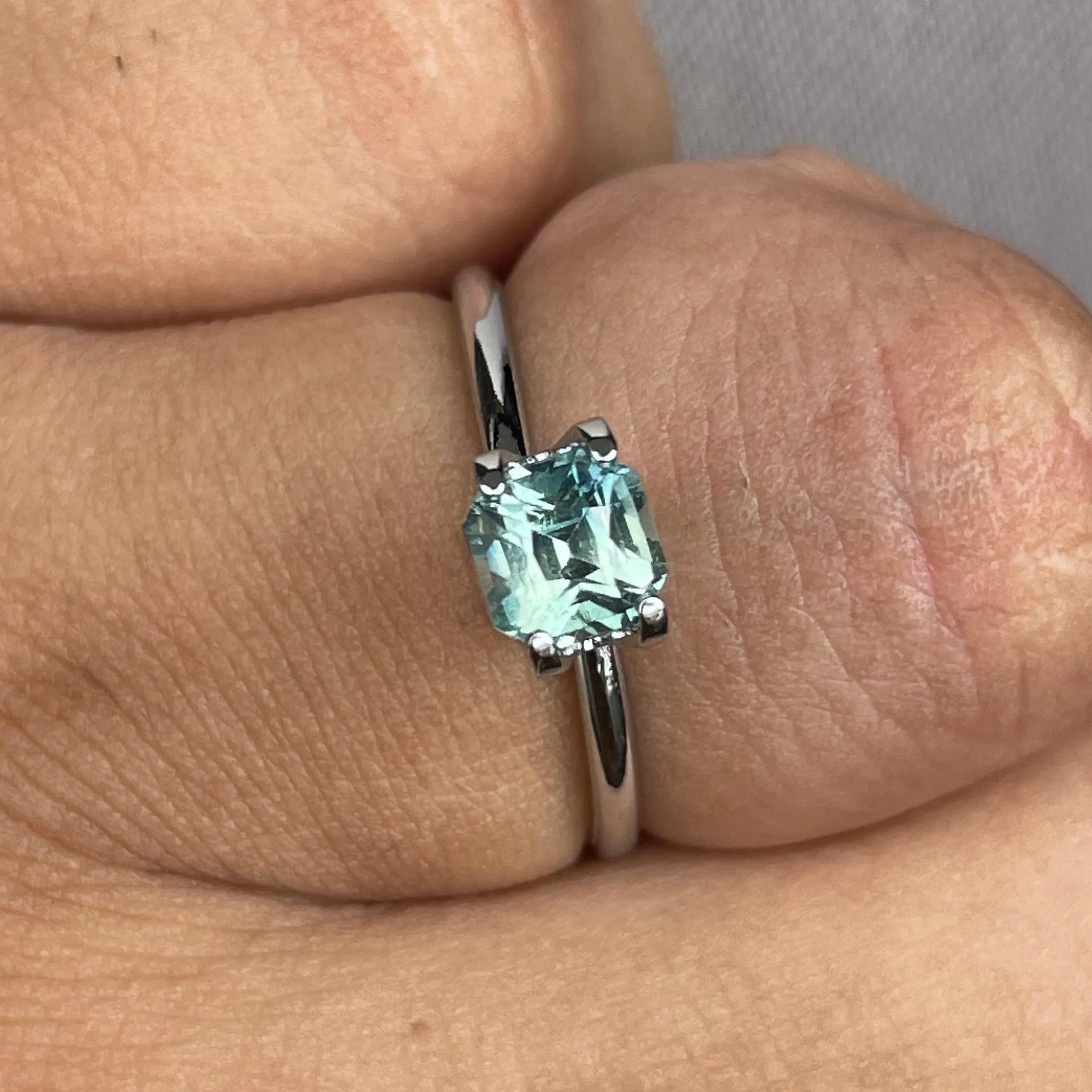 1.31 carats Light Green Sapphire