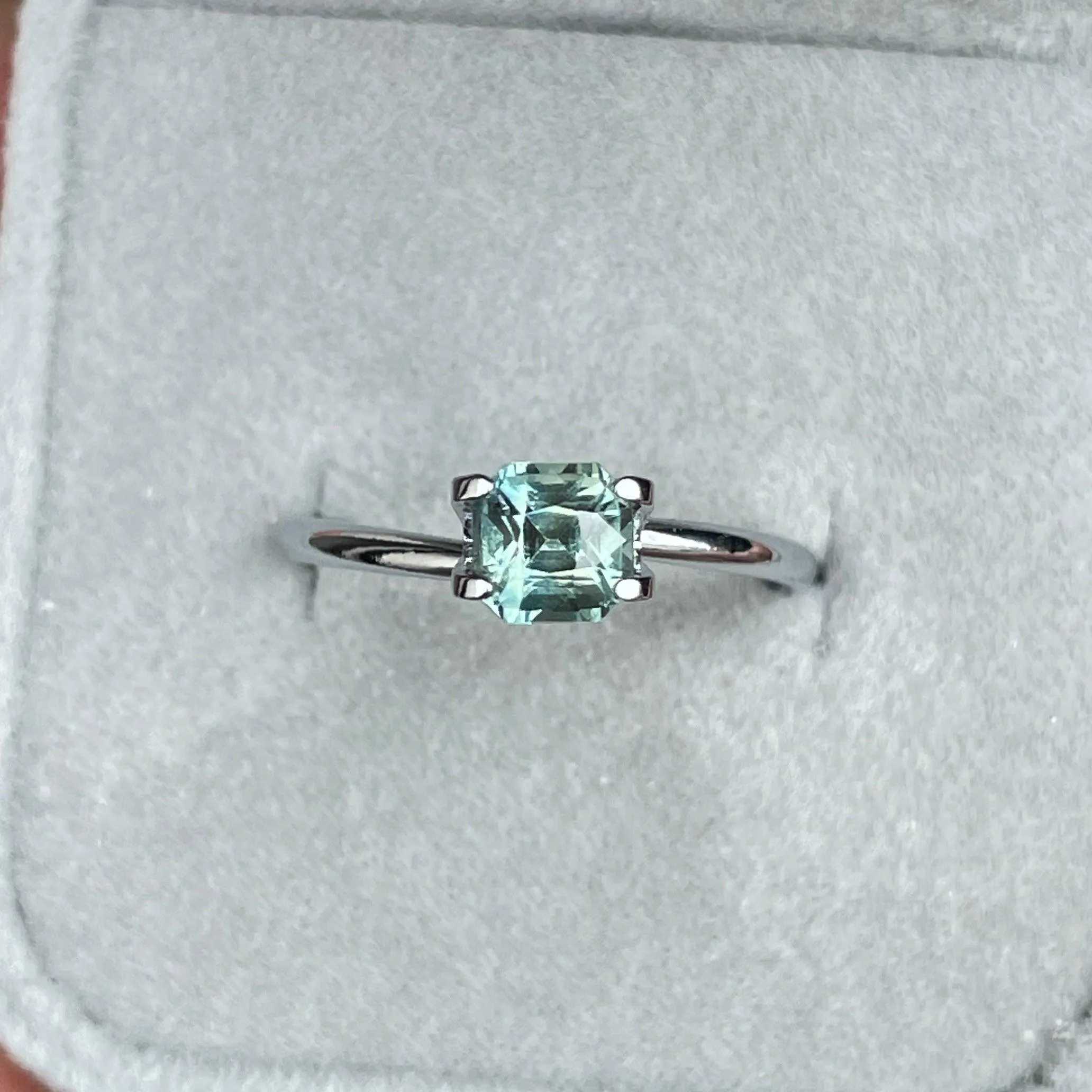 1.31 carats Light Green Sapphire