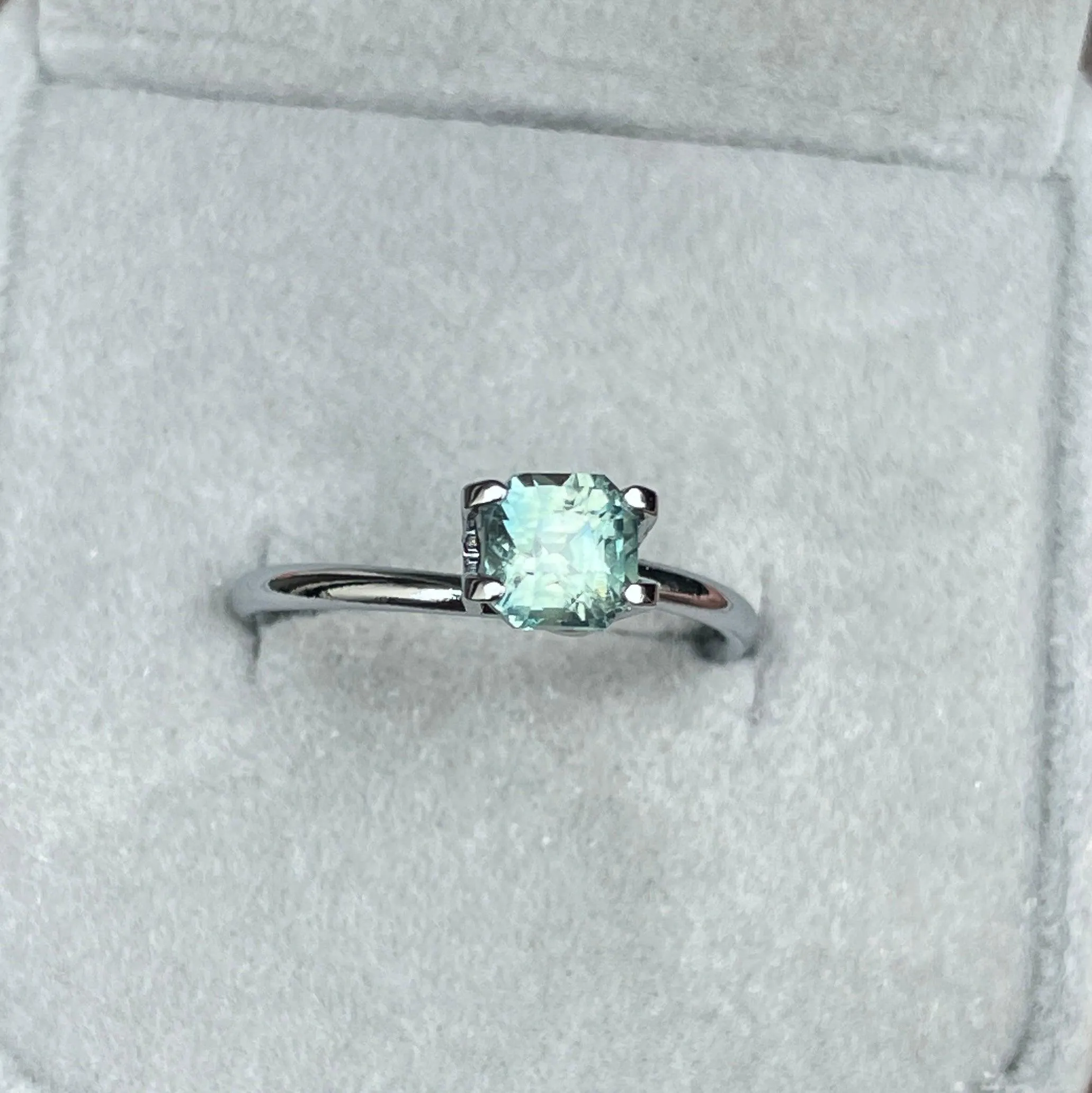 1.31 carats Light Green Sapphire