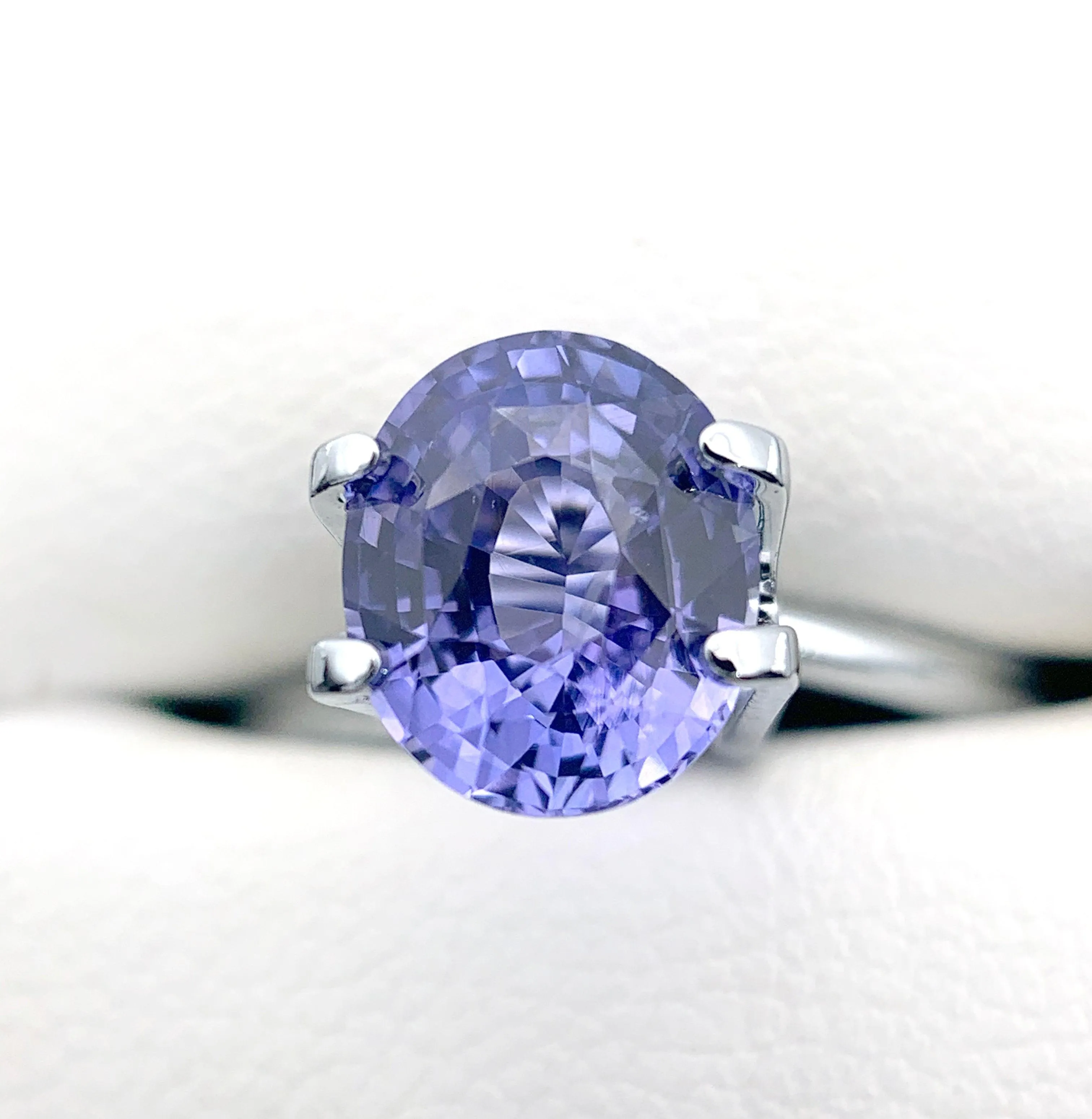 2.01 carat Blue Sapphire. for engagement rings, custom jewelry, loose gemstone