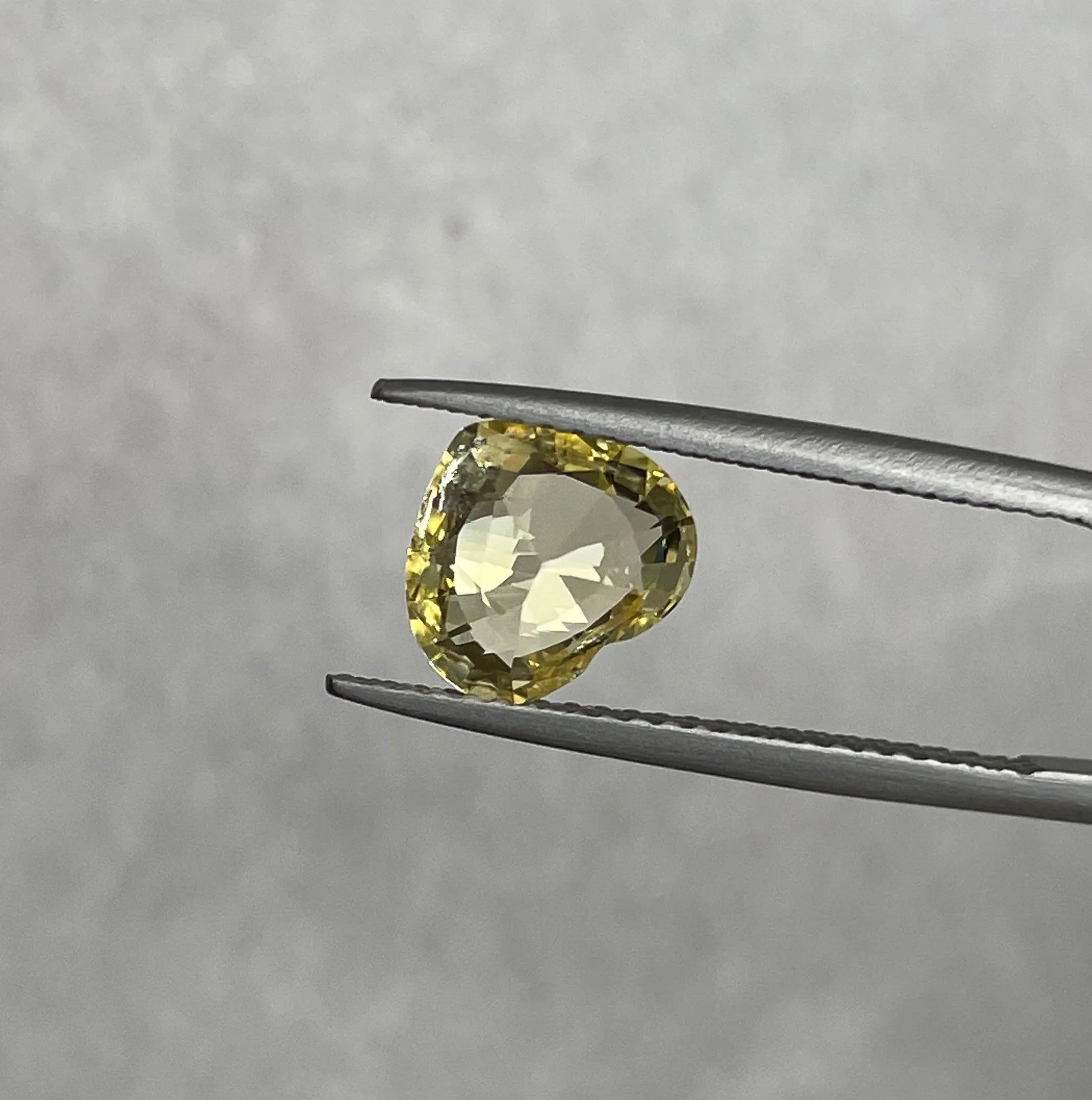 2.03 crt Yellow Sapphire/ / pale yellow sapphire/ Yellow theme/ Yellow favourite/ custom ring/ Engagement Ring/ yellow stone