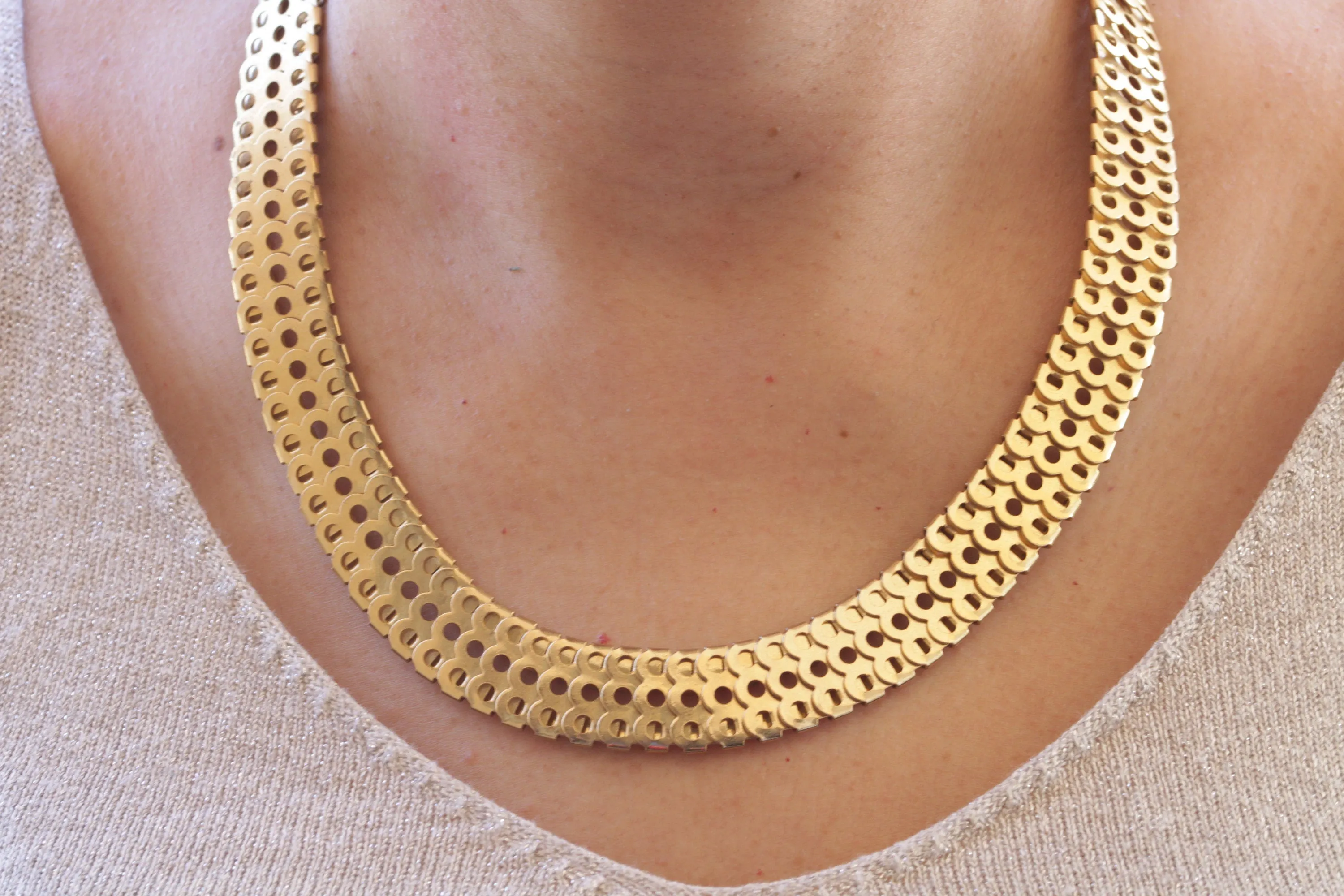 CHUNKY GOLD NECKLACE