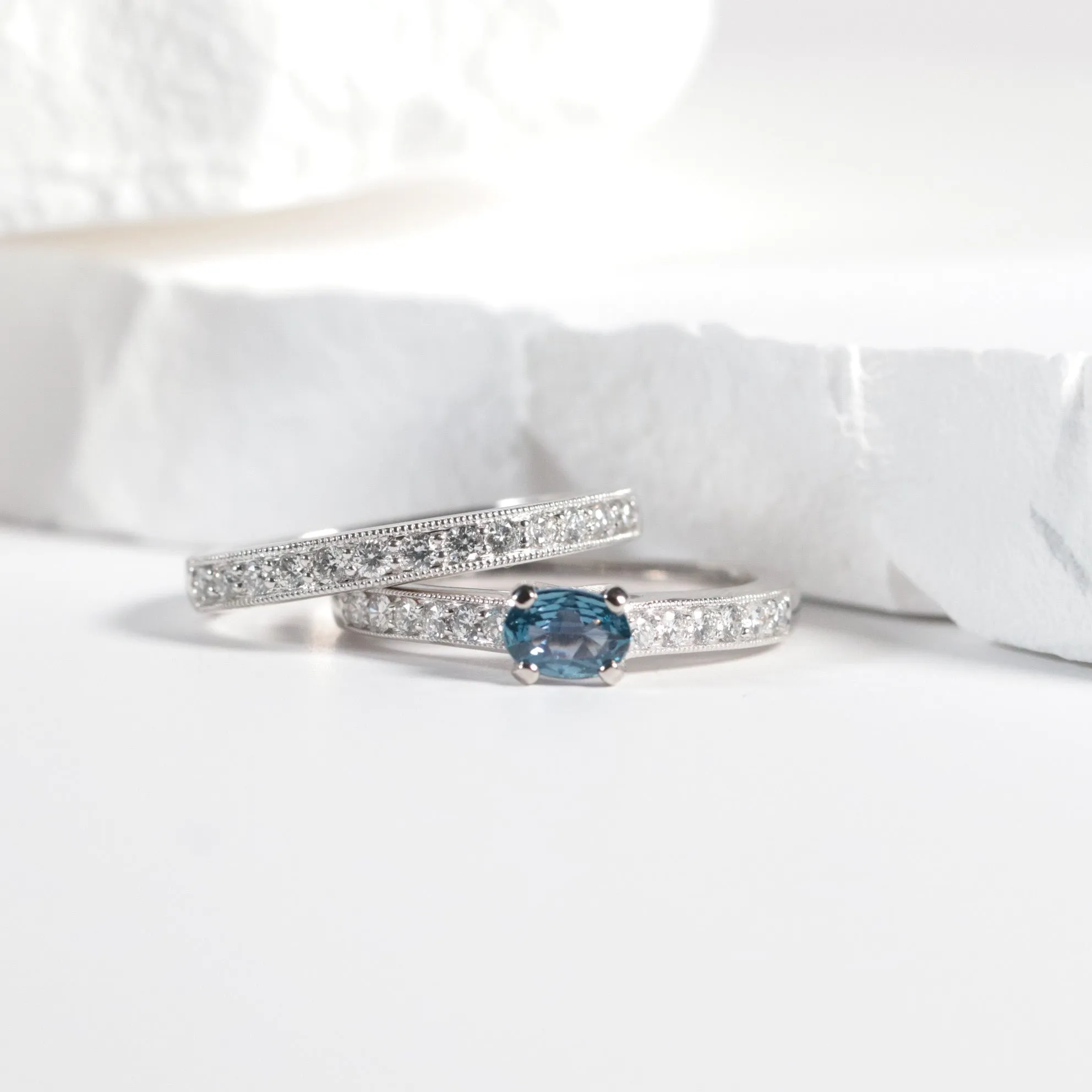 East/West Oval Yogo Sapphire Ring Set