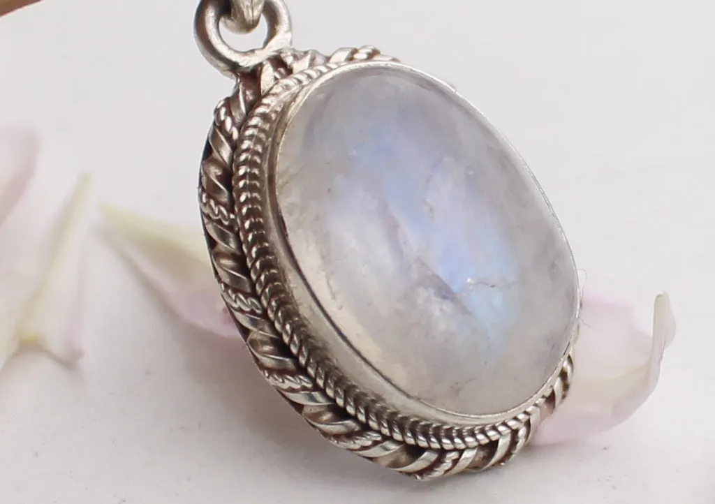 Elegant Blue Moonstone Pendant with Silver Chain 925 Silver Sterling