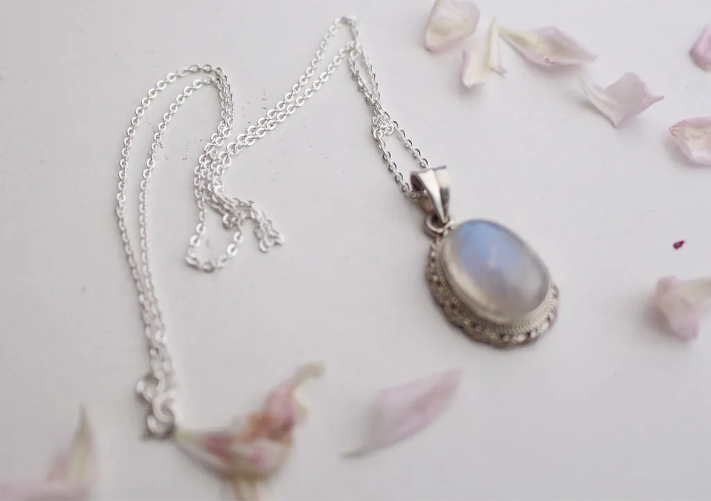 Elegant Blue Moonstone Pendant with Silver Chain 925 Silver Sterling