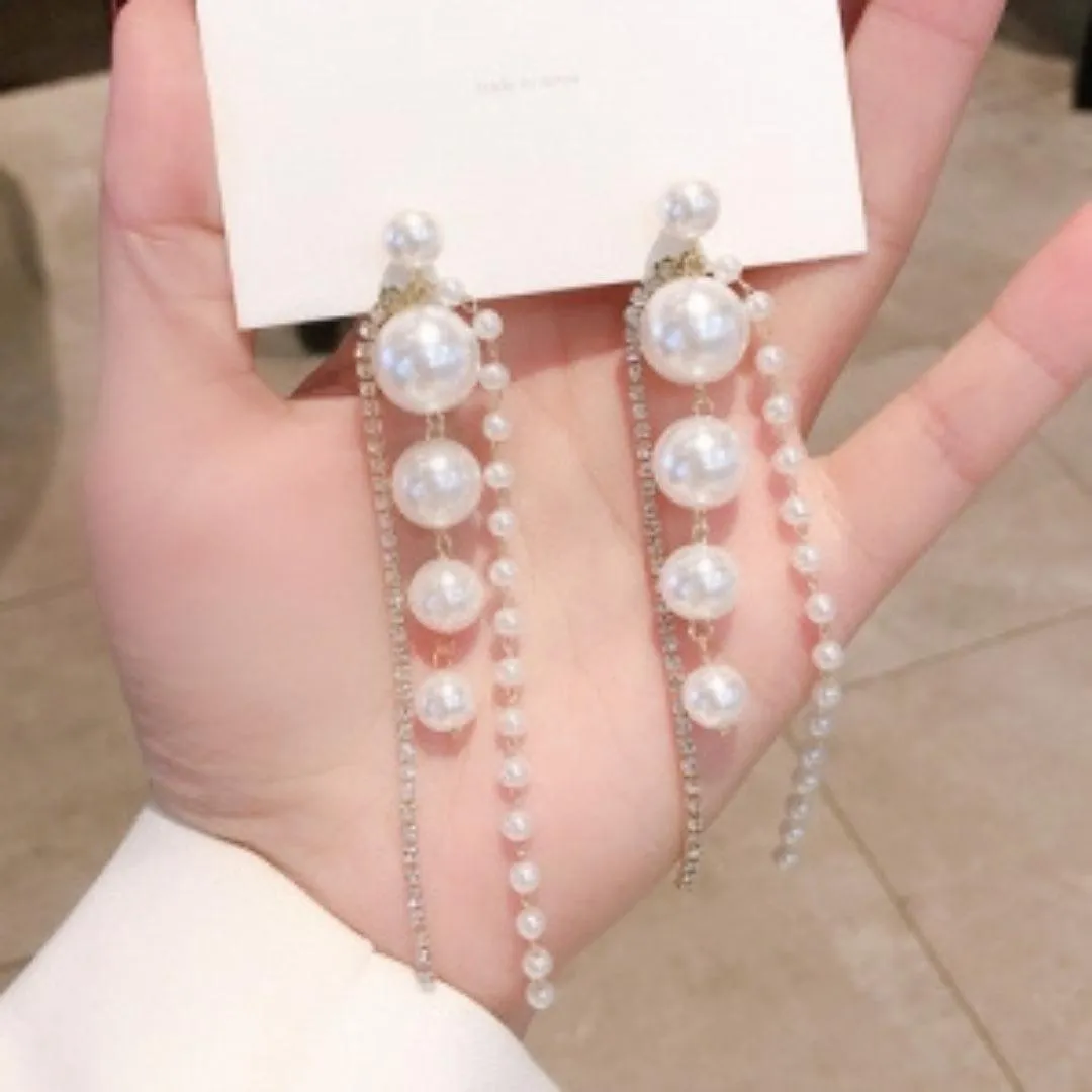 Elegant Dangling Pearl and Rhinestone Earrings