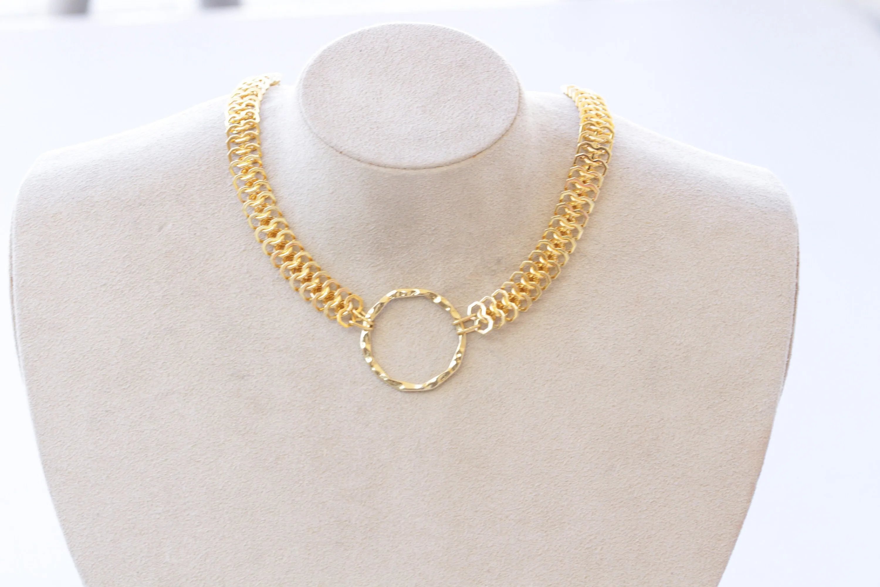 O RING NECKLACE