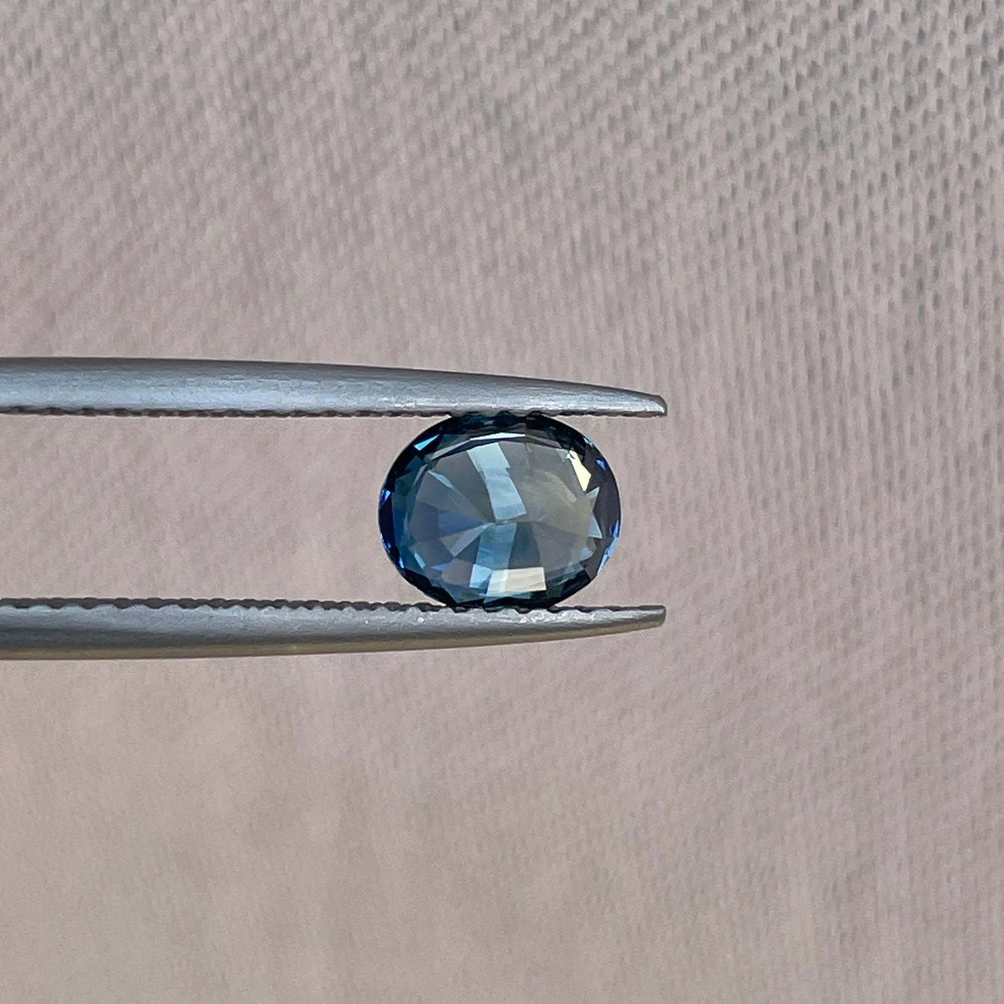 Teal sapphire Oval cut blue green sapphire, 1.20 crt, Cinque Terre. Italy. Loose Natural gemstone