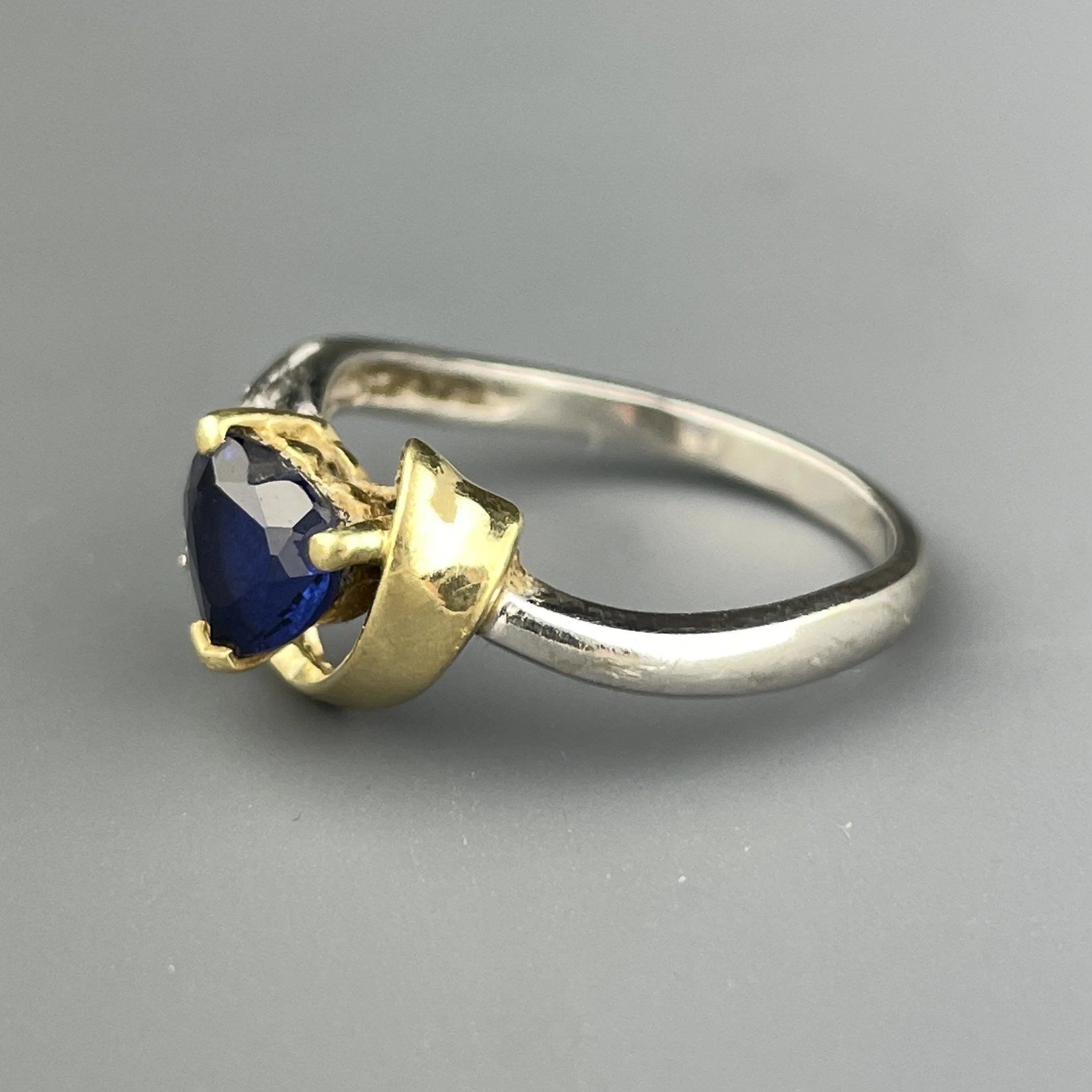 Vintage 10K White and Yellow Gold Diamond Sapphire Heart Ring, Sz 6 1/4