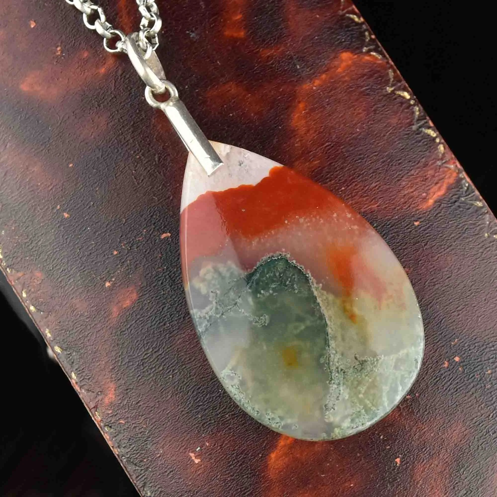 Vintage Silver Scottish Moss Agate Pendant Necklace